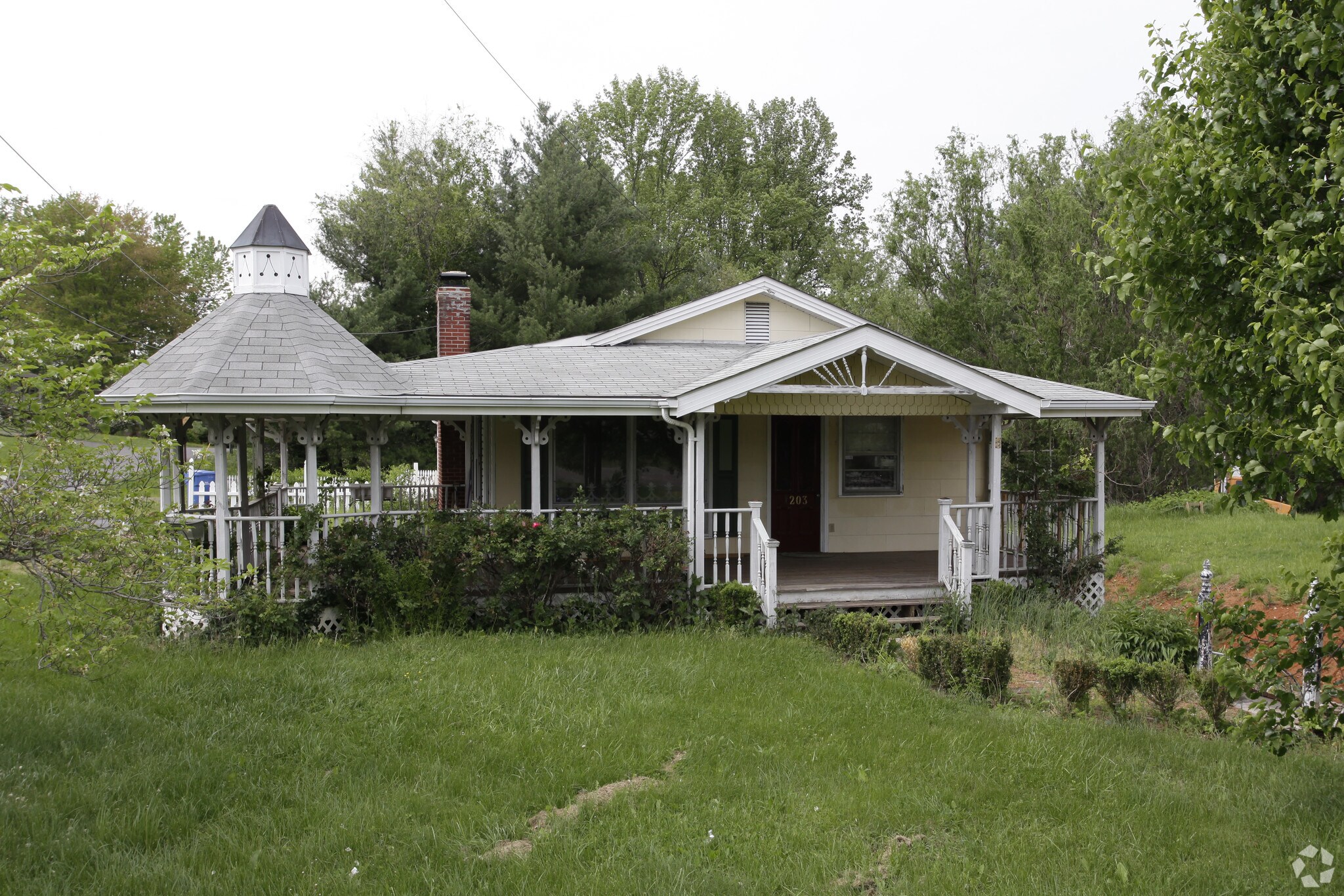 1203 E Jackson Blvd, Jonesborough, TN à vendre Photo principale– Image 1 sur 10