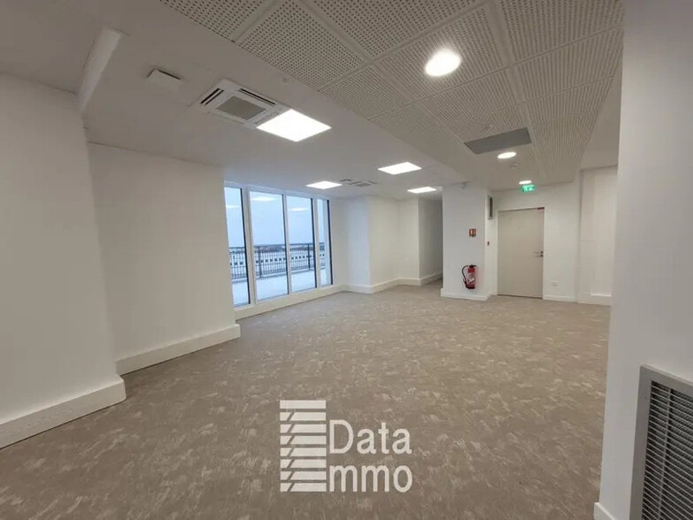 7 Rue D'Ariane, Chessy à louer - Photo de l’immeuble – Image 3 sur 7