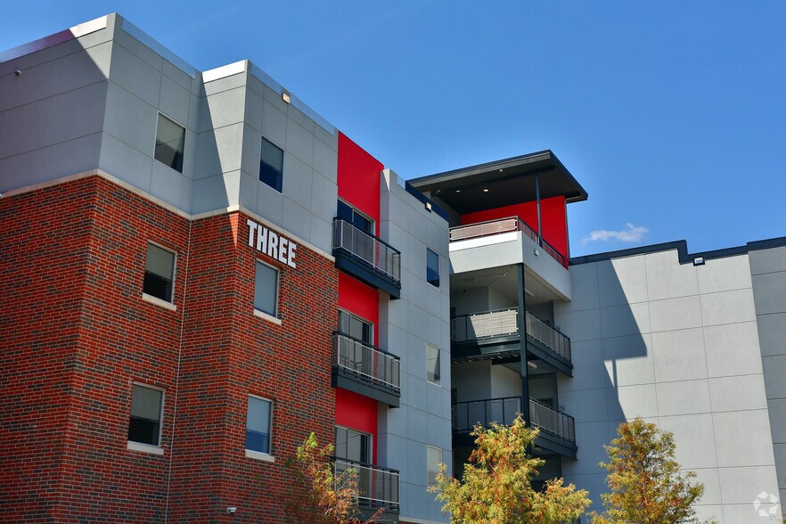 750 W Imhoff Rd, Norman, OK à vendre - Photo de l’immeuble – Image 2 sur 75