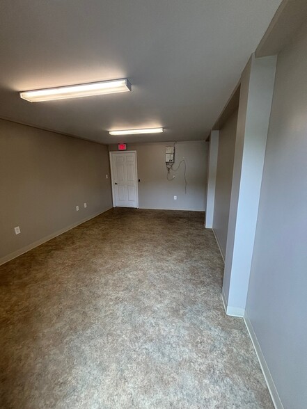 3350 Patuxent River Rd, Davidsonville, MD à louer - Photo de l’immeuble – Image 2 sur 8