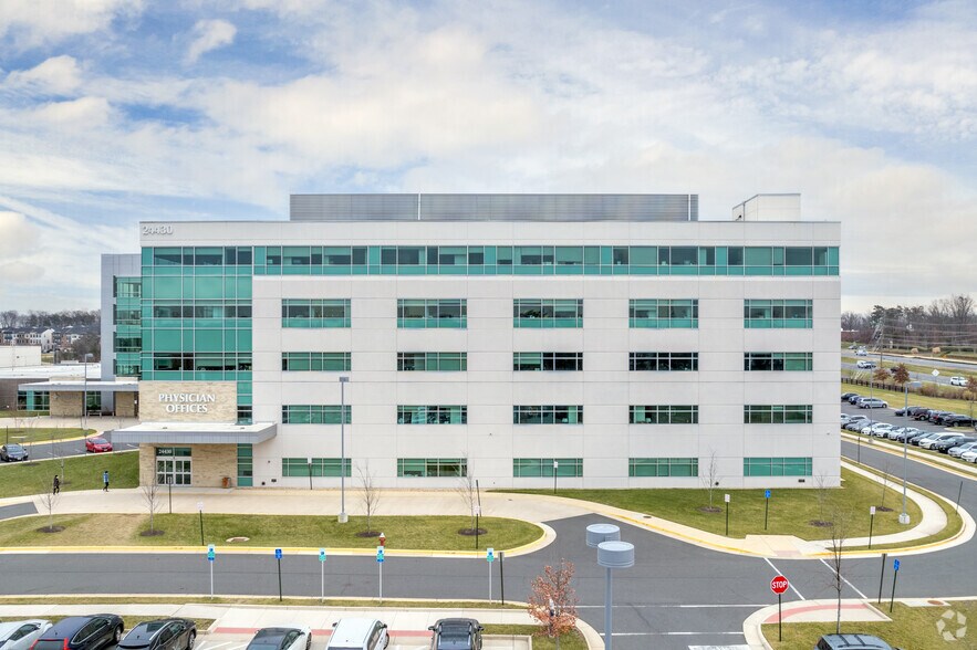 24430 Stone Springs Blvd, Dulles Town Center, VA à louer - Photo de l’immeuble – Image 2 sur 5