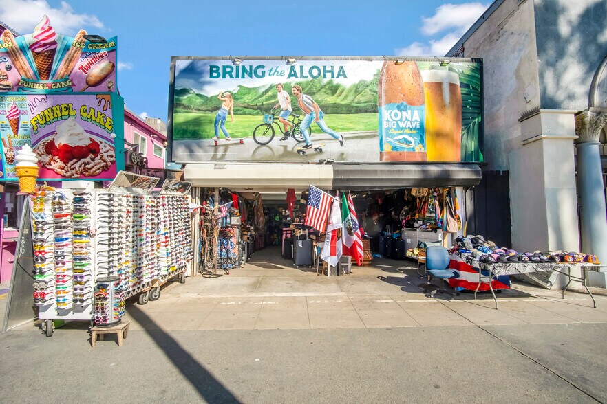 Venice Beach Boardwalk Retail Portfolio portefeuille de 2 biens à vendre sur LoopNet.fr - Photo principale – Image 2 sur 2