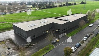 Plus de détails pour Local d'activités à louer