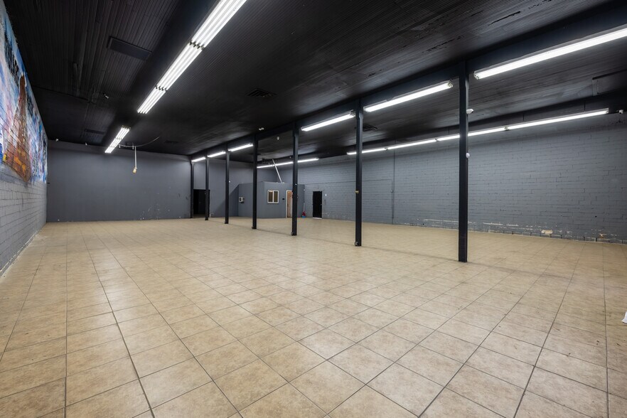 460 S K St, Tulare, CA à vendre - Photo de l’immeuble – Image 2 sur 26