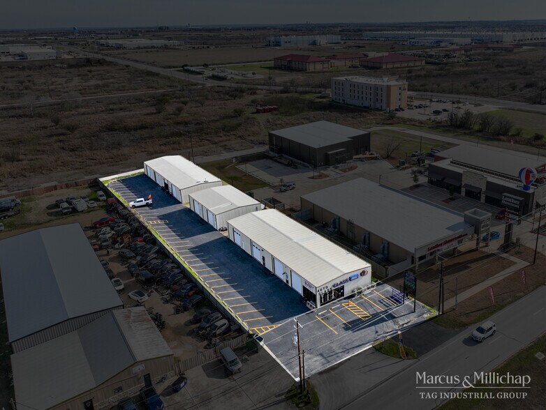2605 S I-35 Fwy, San Marcos, TX à vendre - Photo de l’immeuble – Image 2 sur 6
