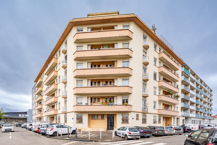 15 Rue Gabriel Marie, Marseille à vendre - Photo de l’immeuble – Image 2 sur 3