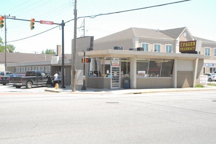 2002 E Columbus Dr, East Chicago, IN à louer - Photo principale – Image 1 sur 4