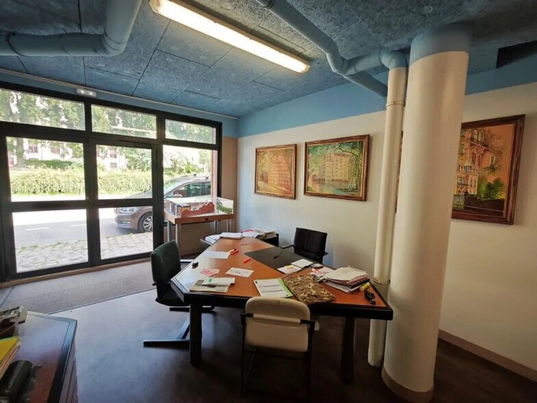 Local commercial dans Lille à vendre - Hall d’entrée – Image 3 sur 9