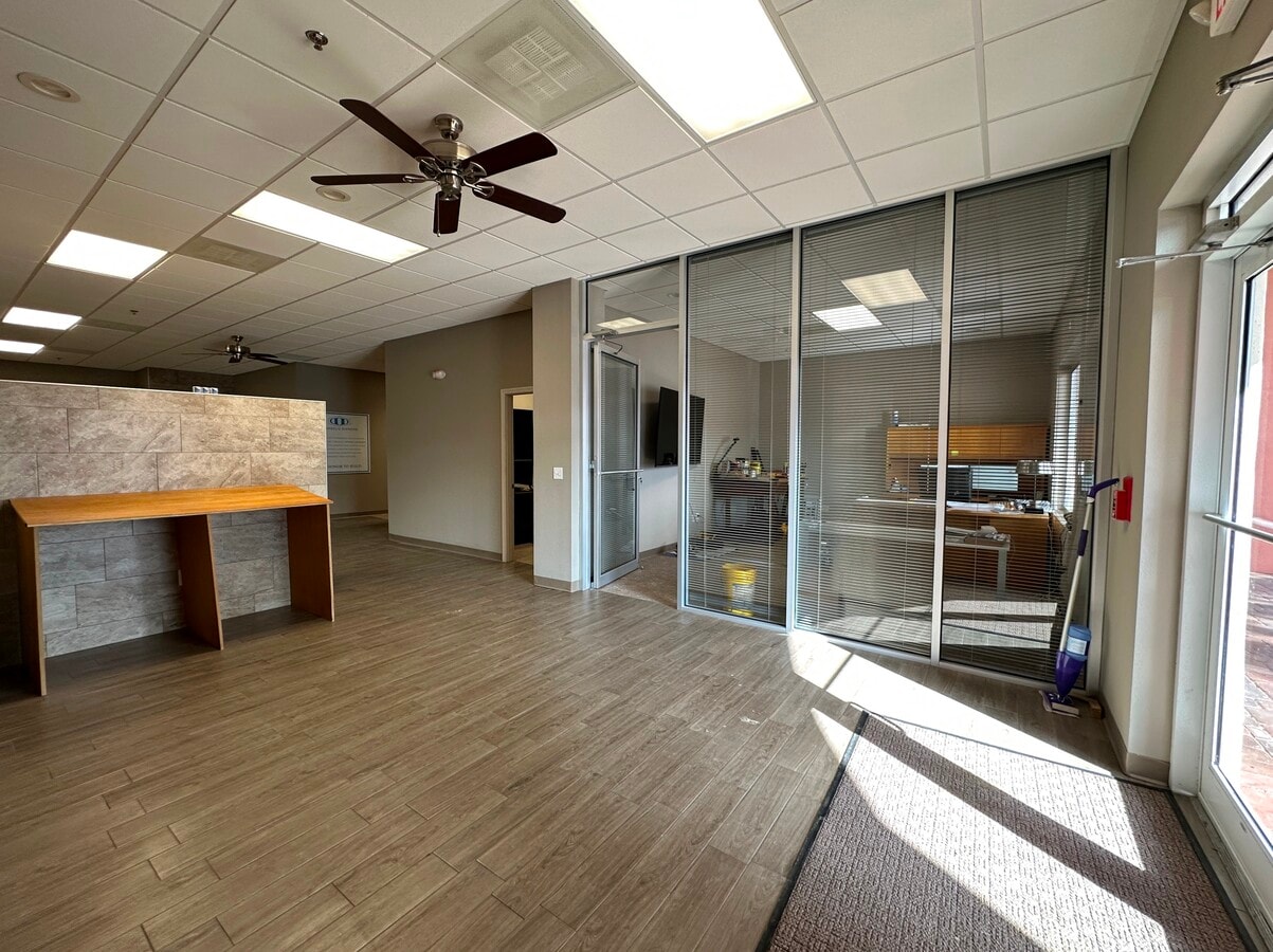 424 Luna Bella Ln, New Smyrna Beach, FL 32168 - Lot Unit D130 -  - Photo intérieure - Image 1 of 5