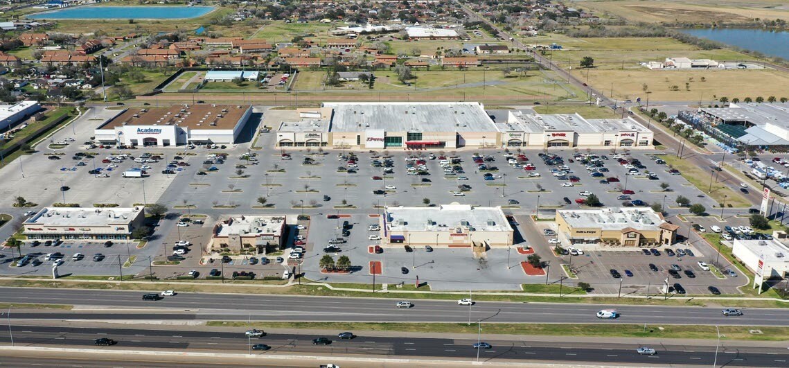 715-815 E Expressway 83, Weslaco, TX à louer Photo de l’immeuble– Image 1 sur 11