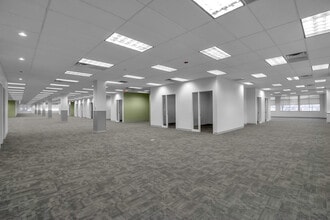 600 Airborne Pky, Cheektowaga, NY à louer Photo de l’immeuble– Image 2 sur 20