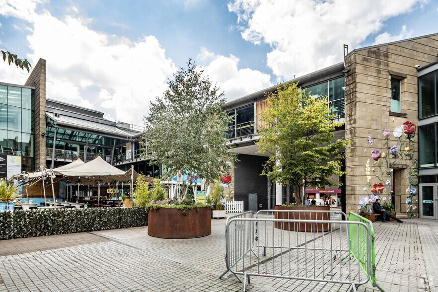 225-297 Deansgate, Manchester à louer - Photo de l’immeuble – Image 2 sur 5