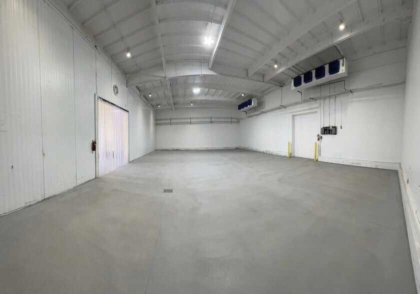 940 Stanford Ave, Los Angeles, CA à louer - Photo principale – Image 1 sur 7