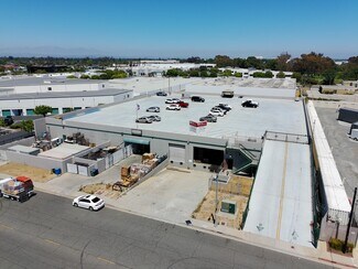 Plus de détails pour 3940 Pixie Ave, Lakewood, CA - Industriel/Logistique à vendre