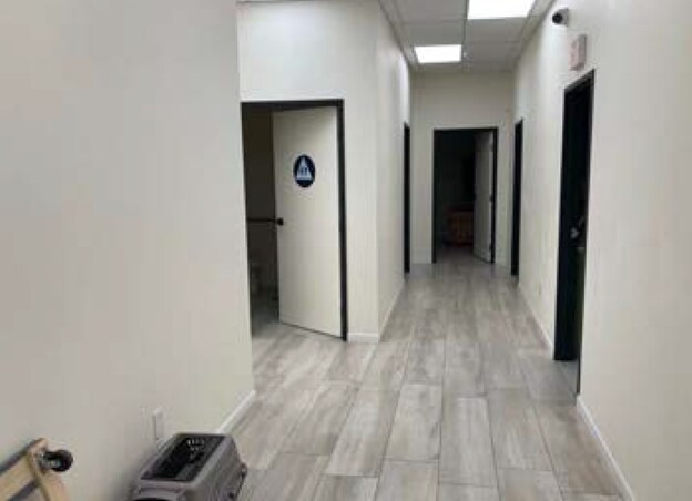 3635-3637 Cahuenga Blvd W, Los Angeles, CA à vendre - Photo intérieure – Image 3 sur 9