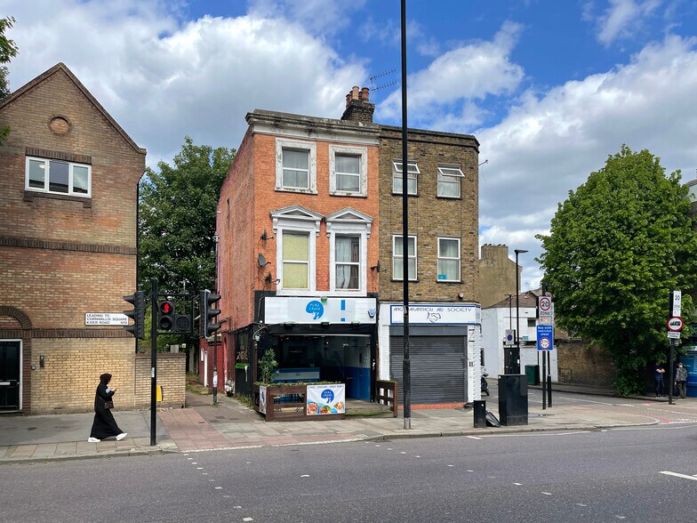 630 Holloway Rd, Londres à vendre - Photo de l’immeuble – Image 2 sur 5