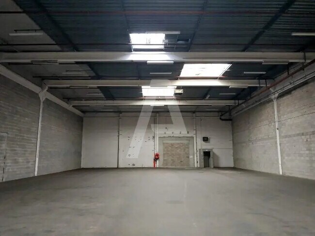 Plus de détails pour Industriel/Logistique à louer