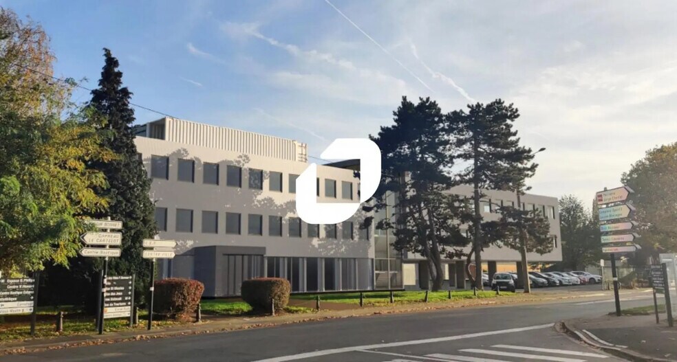 16 Place Gambetta, Wasquehal à louer - Photo de l’immeuble – Image 2 sur 6