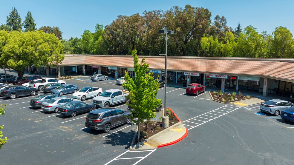 2550 San Ramon Valley Blvd, San Ramon, CA à louer - Photo de l’immeuble – Image 2 sur 3