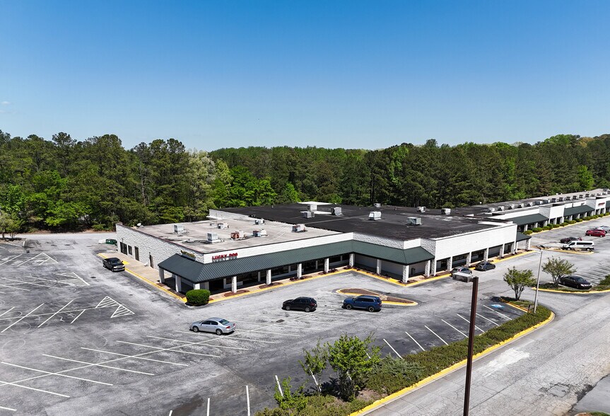 2110 McGee Rd, Snellville, GA à vendre - Photo de l’immeuble – Image 1 sur 11