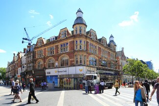 Plus de détails pour High St, Redhill - Bureau à louer