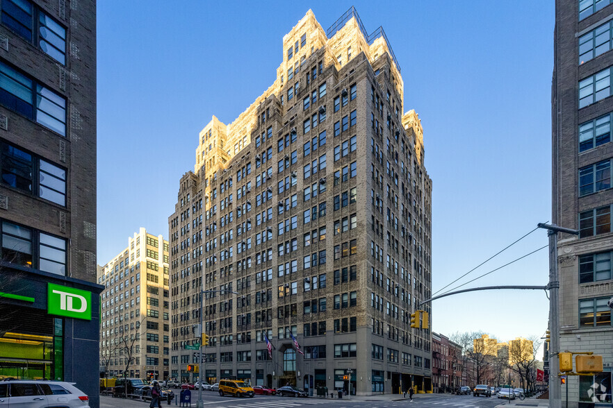 180 Varick St, New York, NY à louer - Photo de l’immeuble – Image 1 sur 7