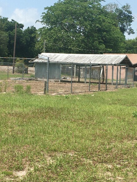 2046 US Highway 17 N, Seville, FL à louer - Photo de l’immeuble – Image 2 sur 14