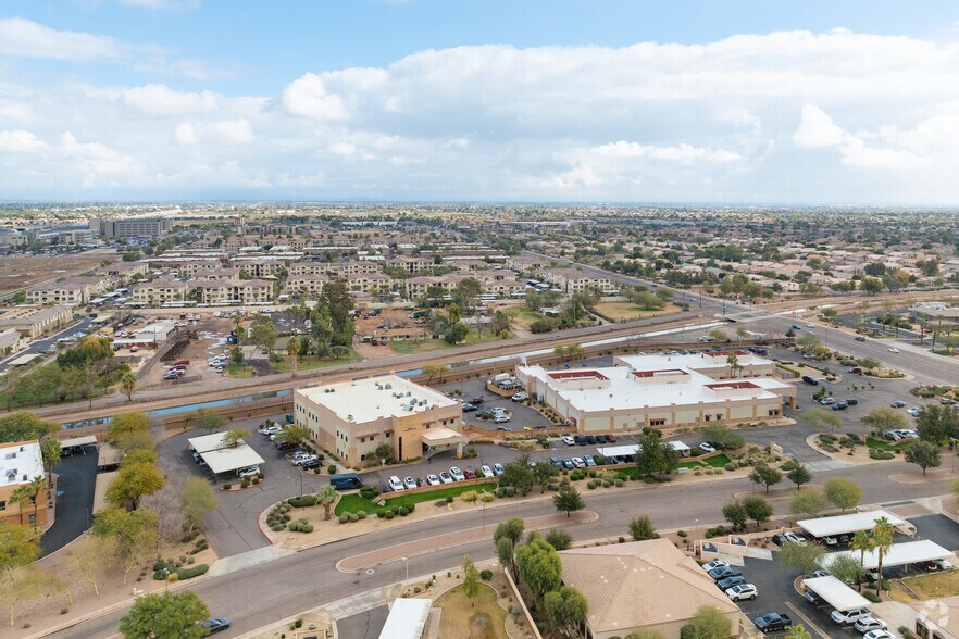 4566 E Inverness Ave, Mesa, AZ à vendre - Aérien – Image 3 sur 9