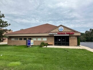 Plus de détails pour 30180 Orchard Lake Rd, Farmington Hills, MI - Bureau à louer