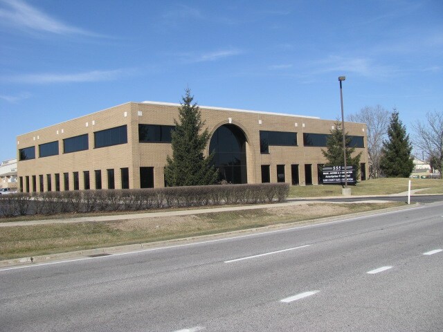 555 S Randall Rd, St Charles, IL à vendre Photo de l’immeuble– Image 1 sur 19