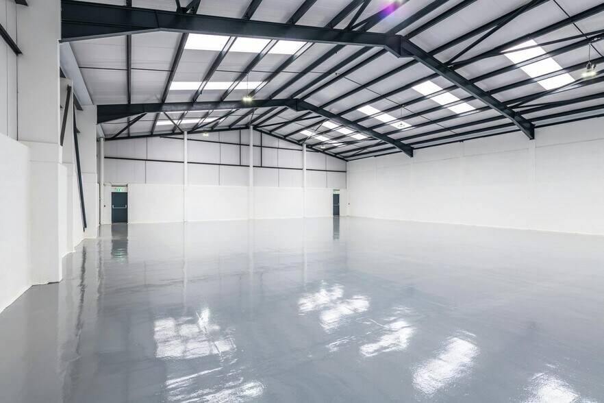 The Runnings, Cheltenham à louer - Photo de l’immeuble – Image 3 sur 17