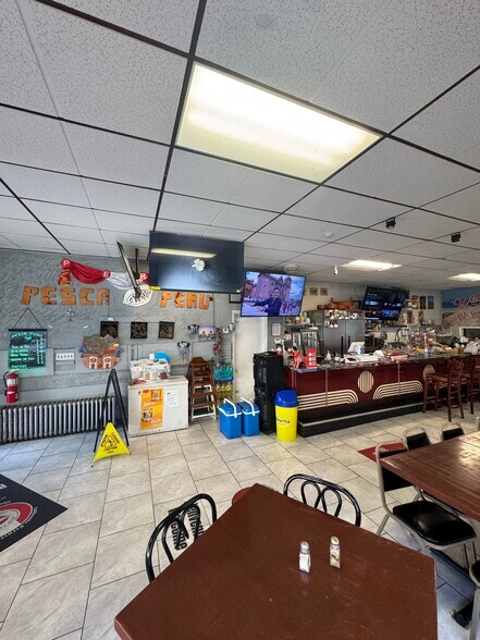 1126 Northampton St, Easton, PA à vendre - Photo intérieure – Image 3 sur 35