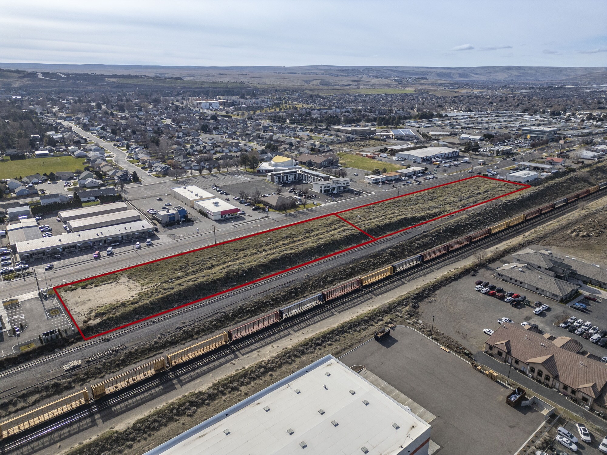 NKA W Clearwater Ave, Kennewick, WA à vendre Photo de l’immeuble– Image 1 sur 3