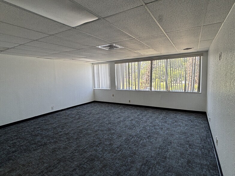 1260 E Oakland Park Blvd, Oakland Park, FL à vendre - Photo de l’immeuble – Image 3 sur 18