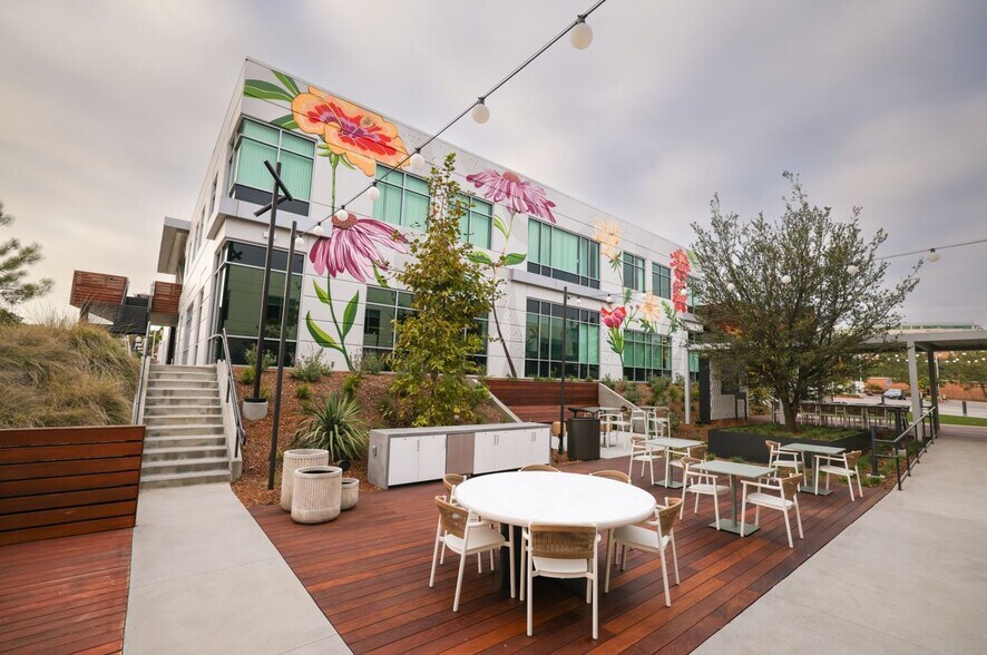 3398 Carmel Mountain Rd, San Diego, CA à louer - Photo de l’immeuble – Image 2 sur 14