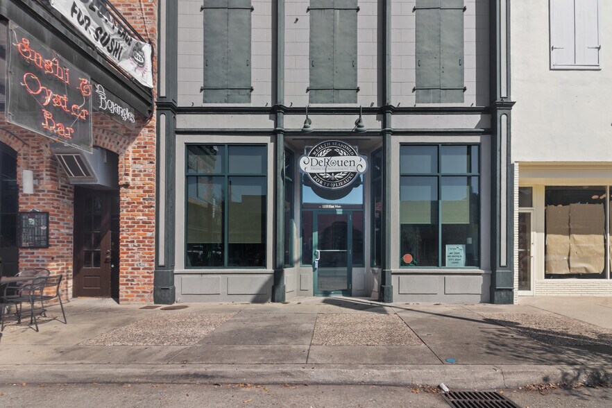 103 E Main St, New Iberia, LA à vendre - Photo de l’immeuble – Image 3 sur 20