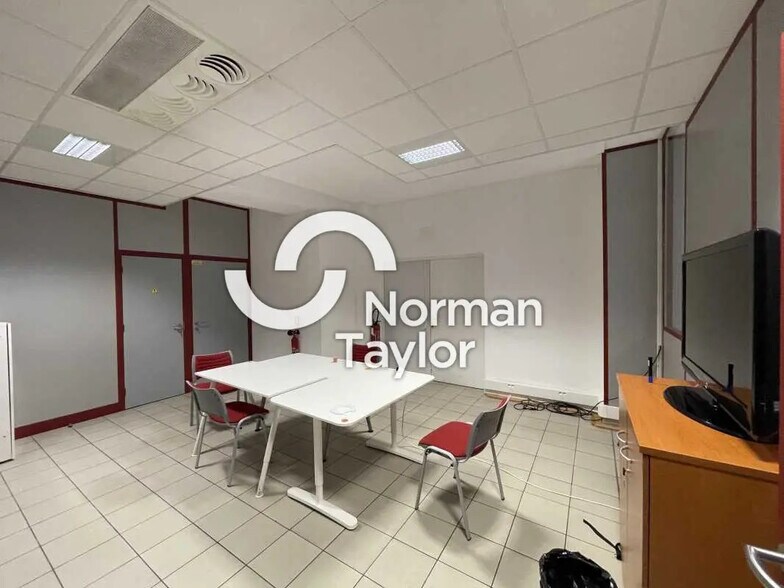 Bureau dans Montpellier à louer - Photo de l’immeuble – Image 3 sur 12