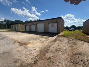 2419-2423 Pineview Dr, Lancaster, SC à louer Photo de l’immeuble– Image 2 sur 9