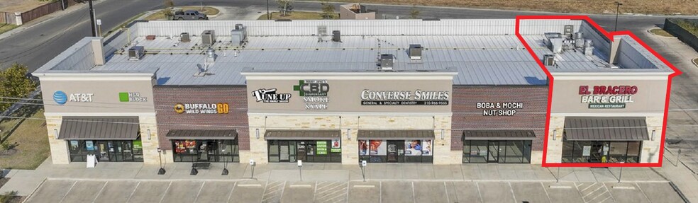 4230 N Foster Rd, San Antonio, TX à vendre - Photo de l’immeuble – Image 3 sur 6