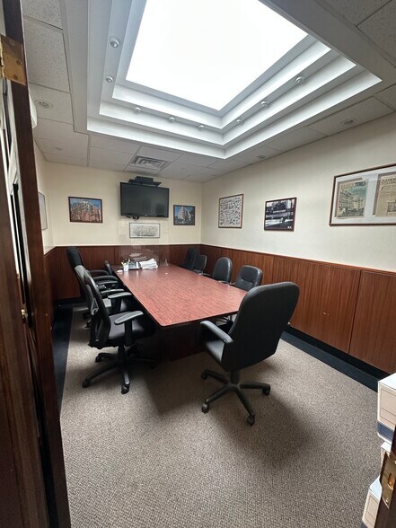 2881 Middletown Rd, Bronx, NY à vendre - Photo de l’immeuble – Image 2 sur 3