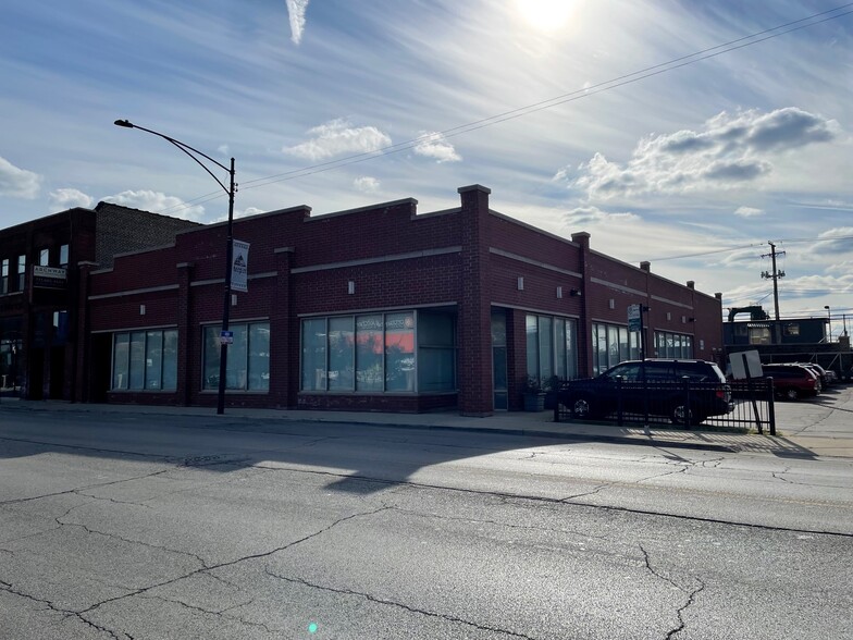 1970 N Clybourn Ave, Chicago, IL à louer - Photo de l’immeuble – Image 2 sur 11