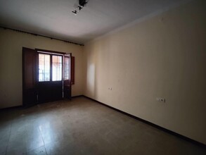 Bureau dans Vilafranca del Penedès, Barcelona à louer Photo de l’immeuble– Image 1 sur 9