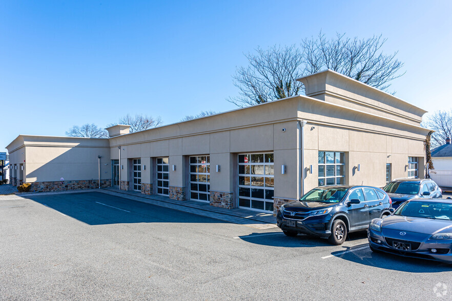 380 Terrace Ave, Hasbrouck Heights, NJ à louer - Photo principale – Image 1 sur 6