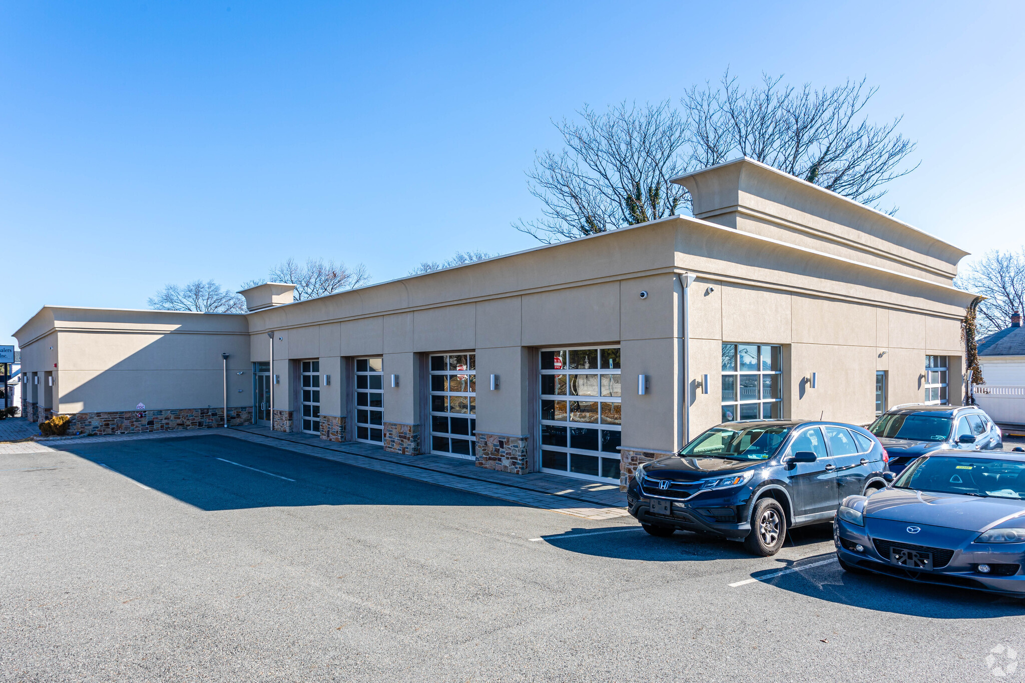 380 Terrace Ave, Hasbrouck Heights, NJ à louer Photo principale– Image 1 sur 7