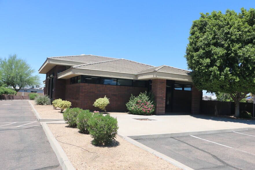 2933 W Cactus Rd, Phoenix, AZ à vendre - Photo de l’immeuble – Image 3 sur 15