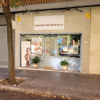 Plus de détails pour Local commercial à louer