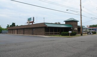 Plus de détails pour 410 S Clippert St, Lansing, MI - Local commercial à louer