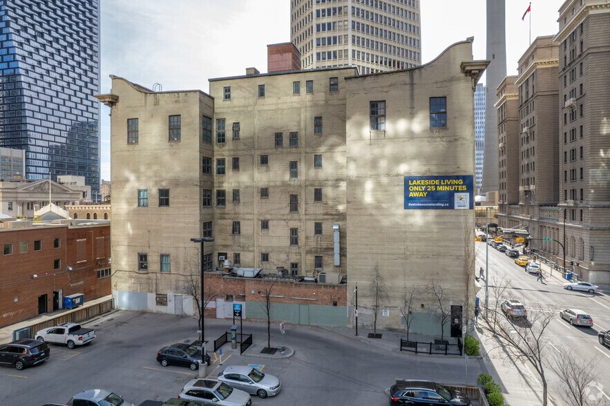 815 1st St SW, Calgary, AB à louer - Photo de l’immeuble – Image 3 sur 5