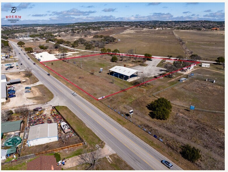 601 Peterson Farm Rd, Kerrville, TX à vendre - Photo principale – Image 1 sur 46