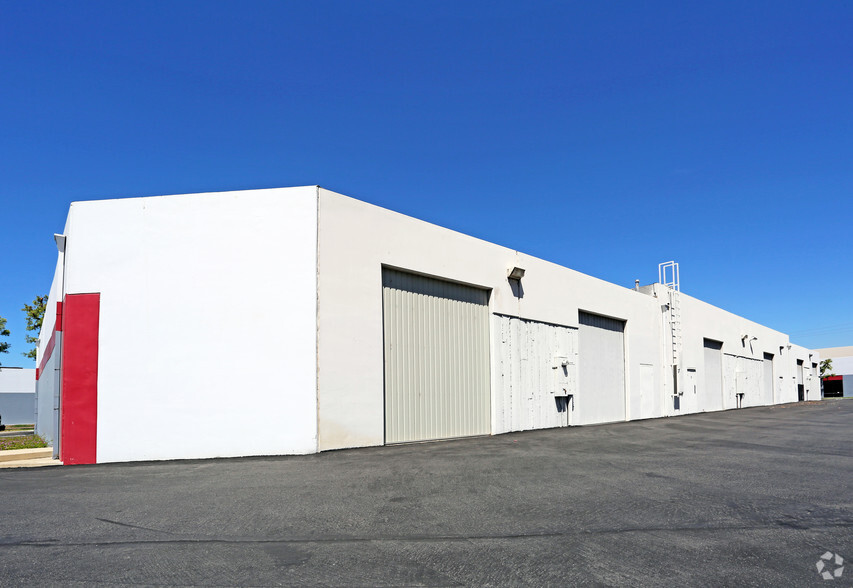 501-509 Mercury Ln, Brea, CA à louer - Photo de l’immeuble – Image 3 sur 8